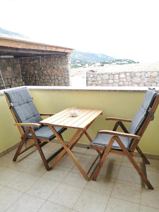 Apartments Golub Cesarica Bagian luar foto