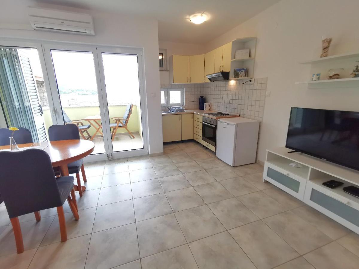 Apartments Golub Cesarica Ruang foto