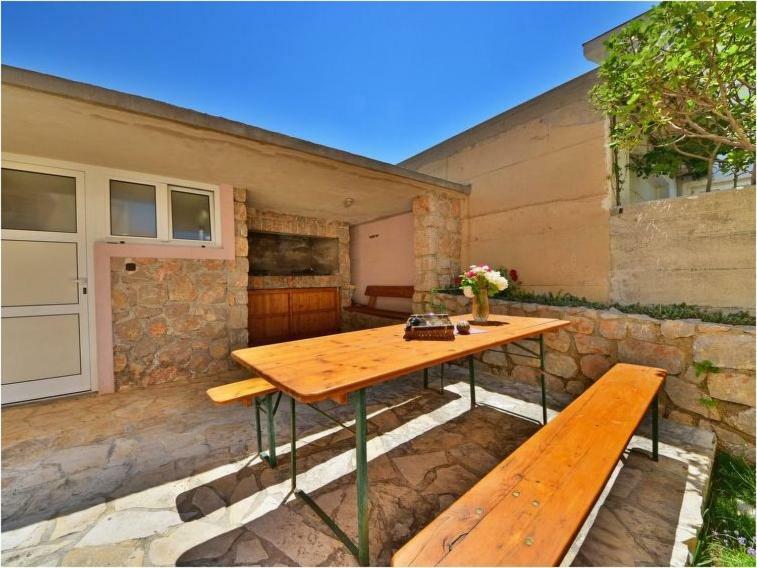 Apartments Golub Cesarica Bagian luar foto