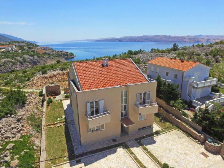 Apartments Golub Cesarica Bagian luar foto