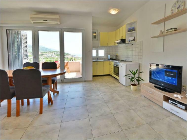 Apartments Golub Cesarica Bagian luar foto