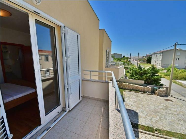 Apartments Golub Cesarica Bagian luar foto