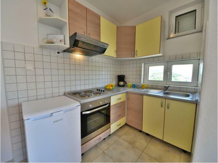 Apartments Golub Cesarica Bagian luar foto
